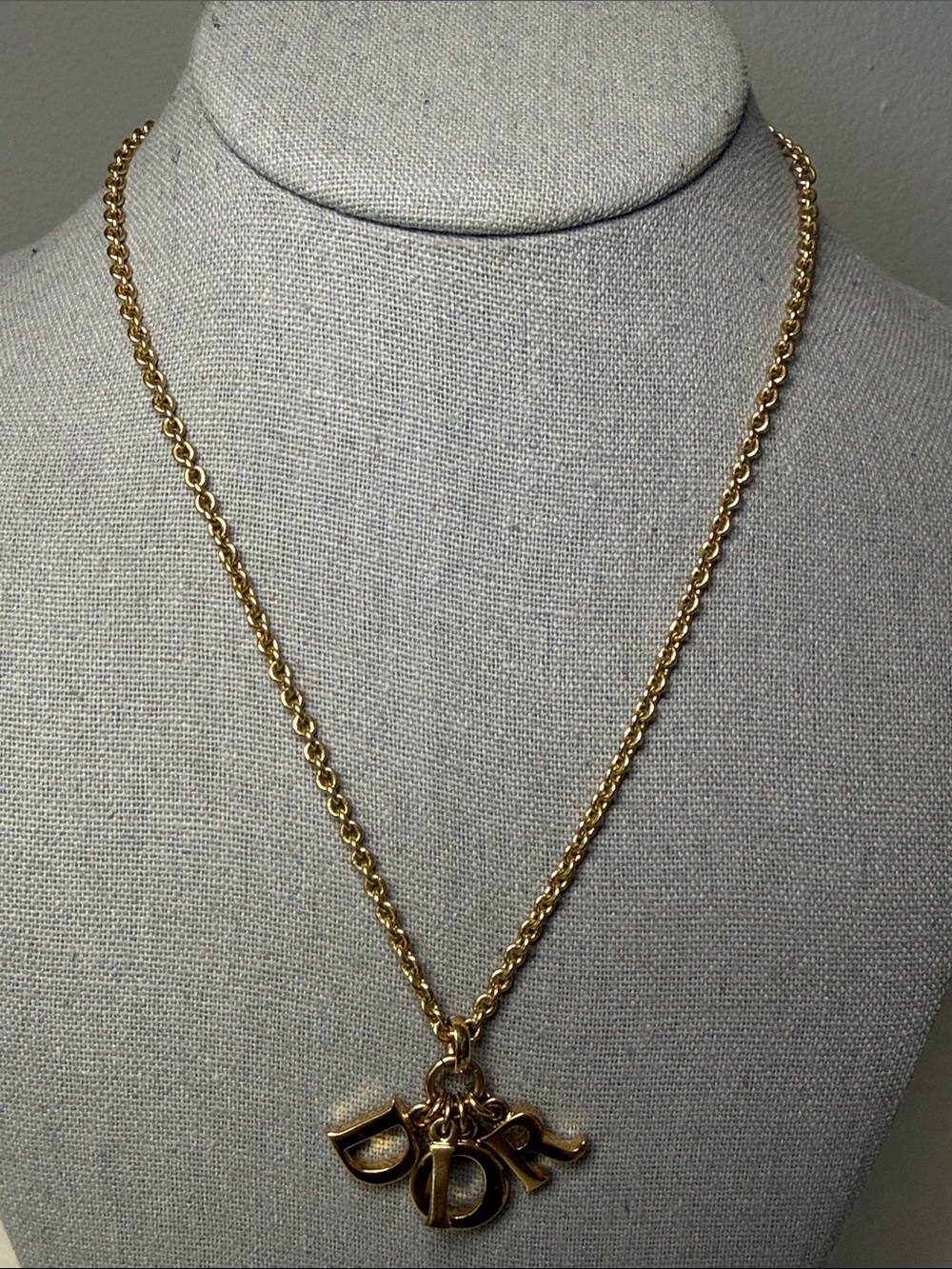 Christian Dior Logo Charm Gold Tone Pendant Necklace Vintage - Picture 2 of 5